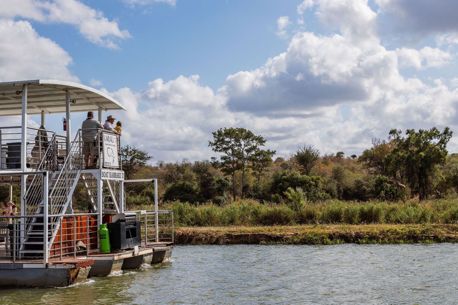 Kambaku II Boat Safaris & Lodge