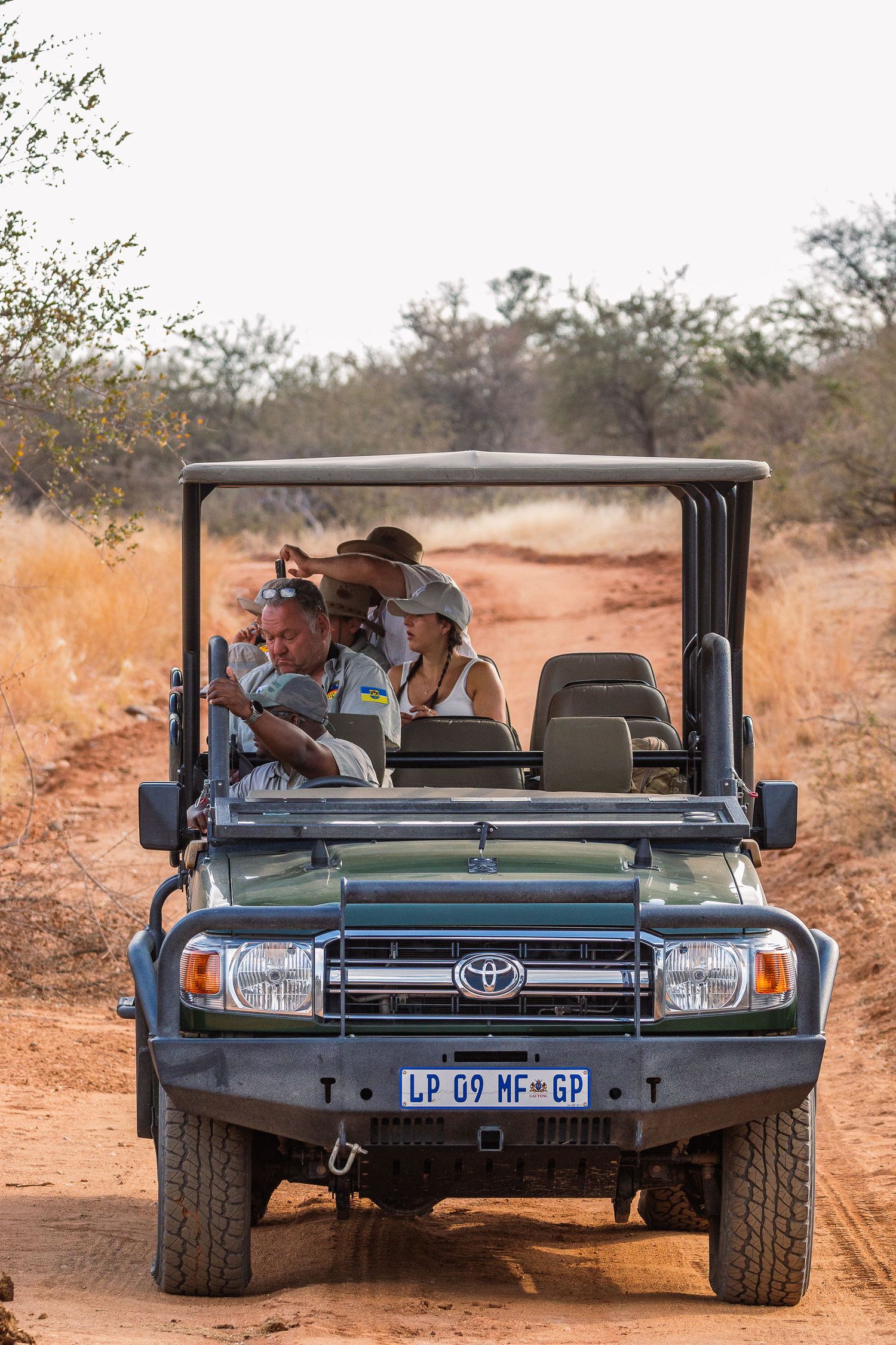 Kambaku II Boat Safaris & Lodge