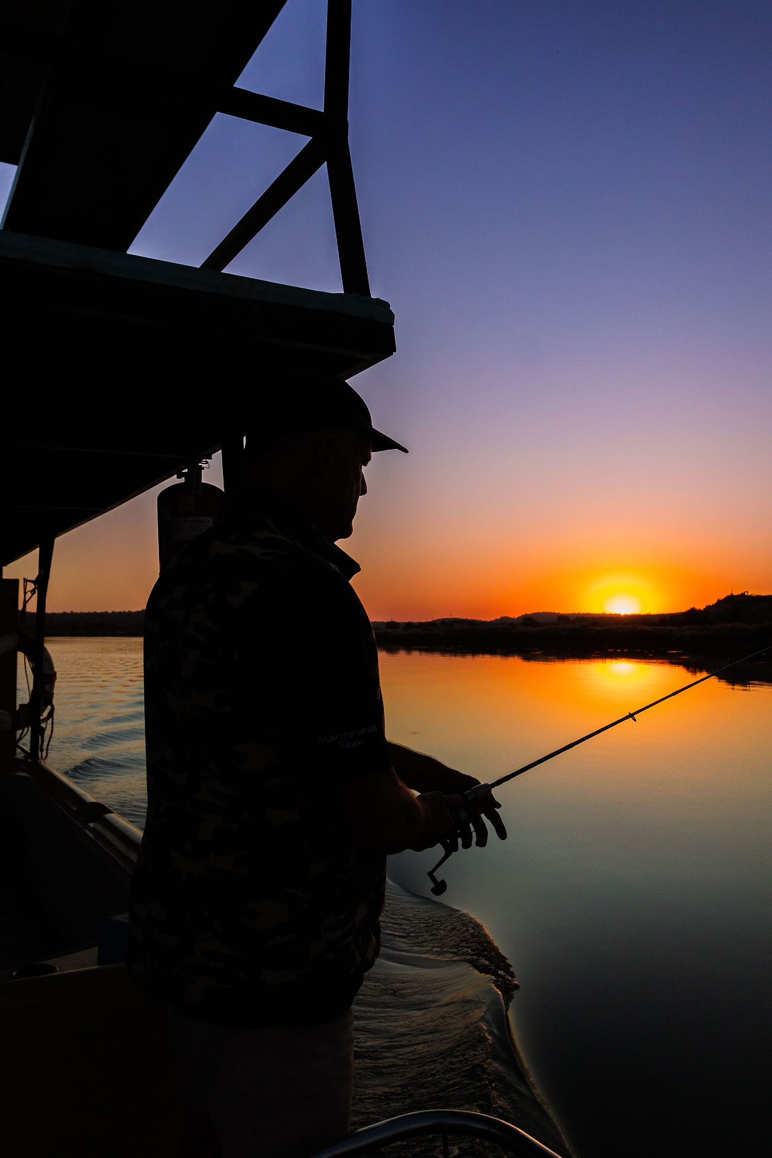 Kambaku II Boat Safaris & Lodge