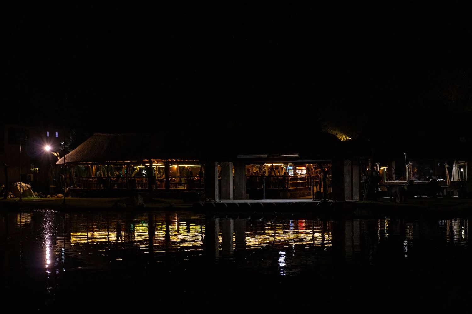 Kambaku II Boat Safaris & Lodge