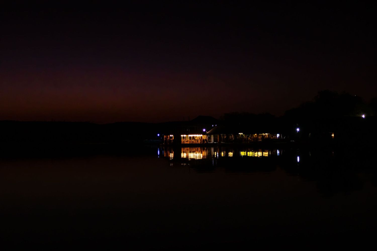 Kambaku II Boat Safaris & Lodge