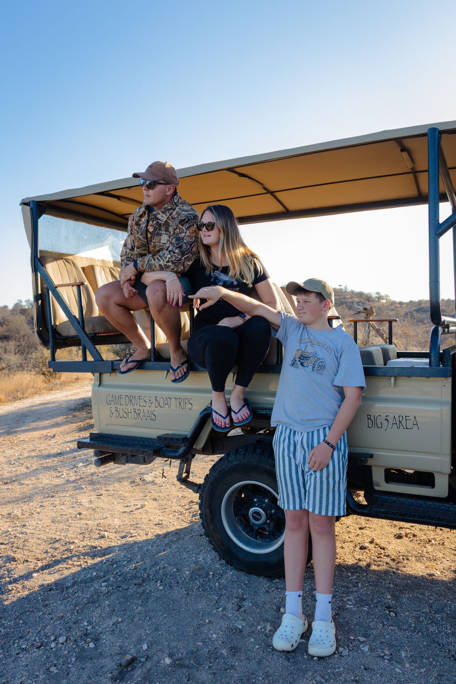 Kambaku II Boat Safaris & Lodge