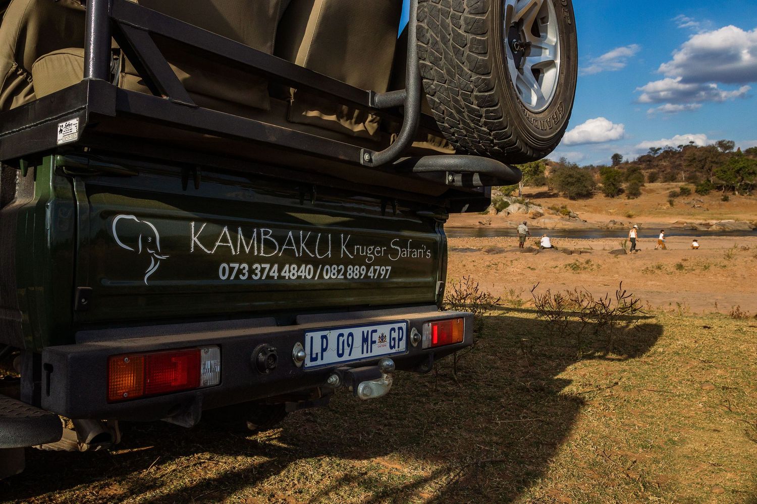 Kambaku II Boat Safaris & Lodge