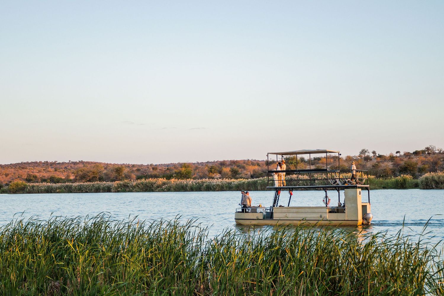 Kambaku II Boat Safaris & Lodge