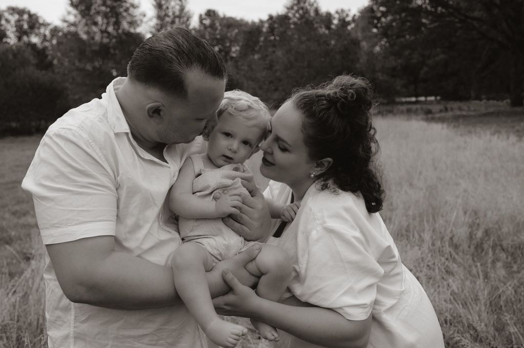 Melissa Stuer Photography Moederschapsfotograaf Moerbeke Oost-Vlaanderen gezinsfotograaf eerste verjaardag kinderfotograaf cakesmash