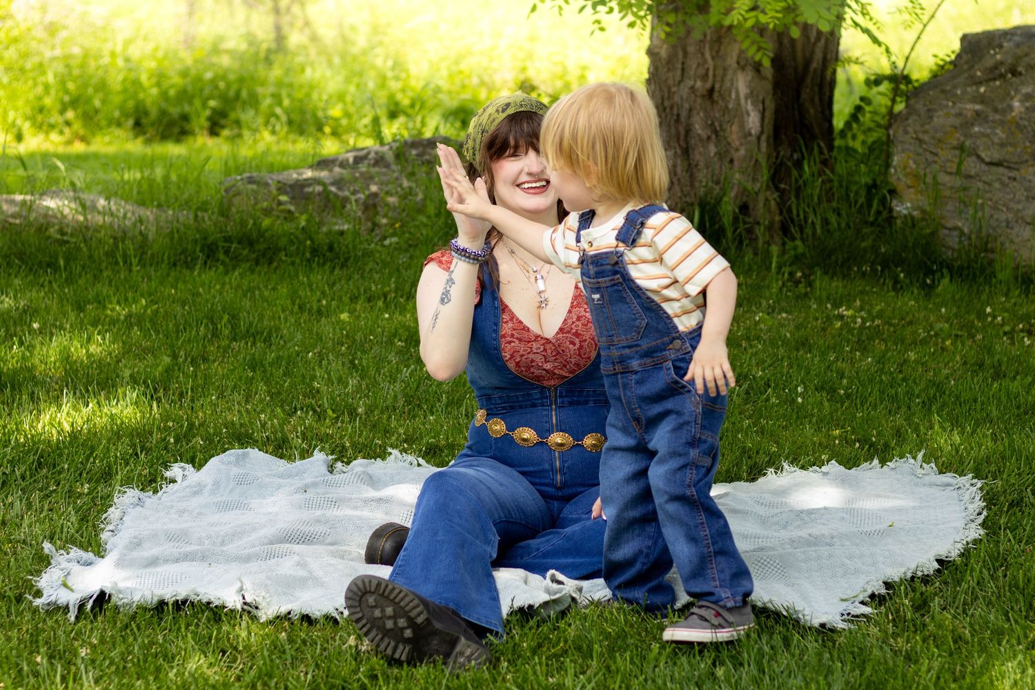 Central PA portrait mommy and me session mom and son high fiving by Millie D'Auria Photography