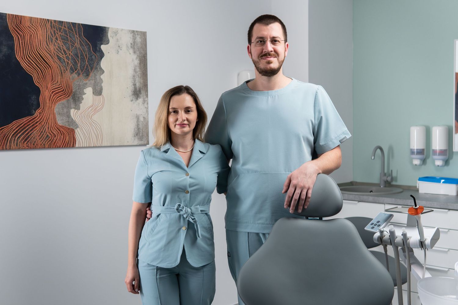 Echipa medicală BelleDent – fotografie corporate pentru clinică stomatologică