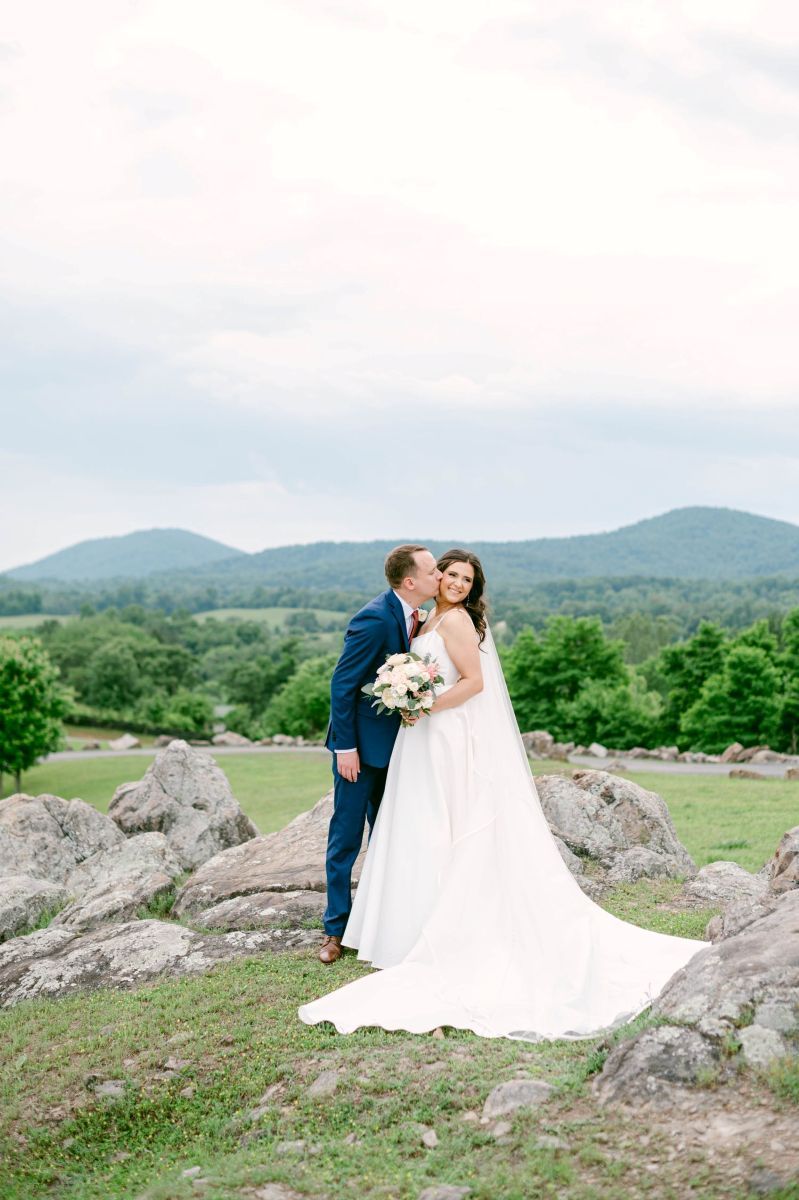 Blue Valley Vineyard Wedding Photography by Jenna Leigh Photography