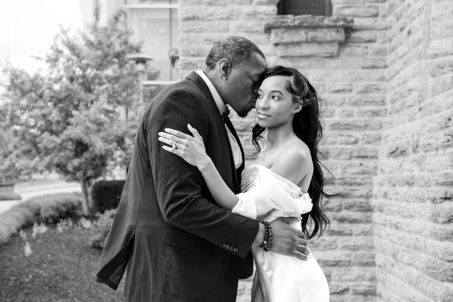 Wedding, couples, and lifestyle photography by Siler Productions, a Kentucky wedding photographer.