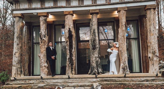 Wedding, couples, and lifestyle photography by Siler Productions, a Kentucky wedding photographer.