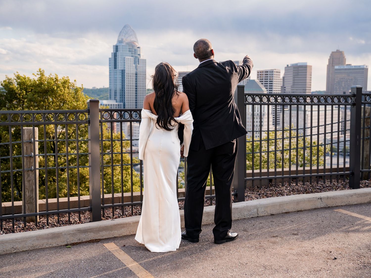 Wedding, couples, and lifestyle photography by Siler Productions, a Kentucky wedding photographer.