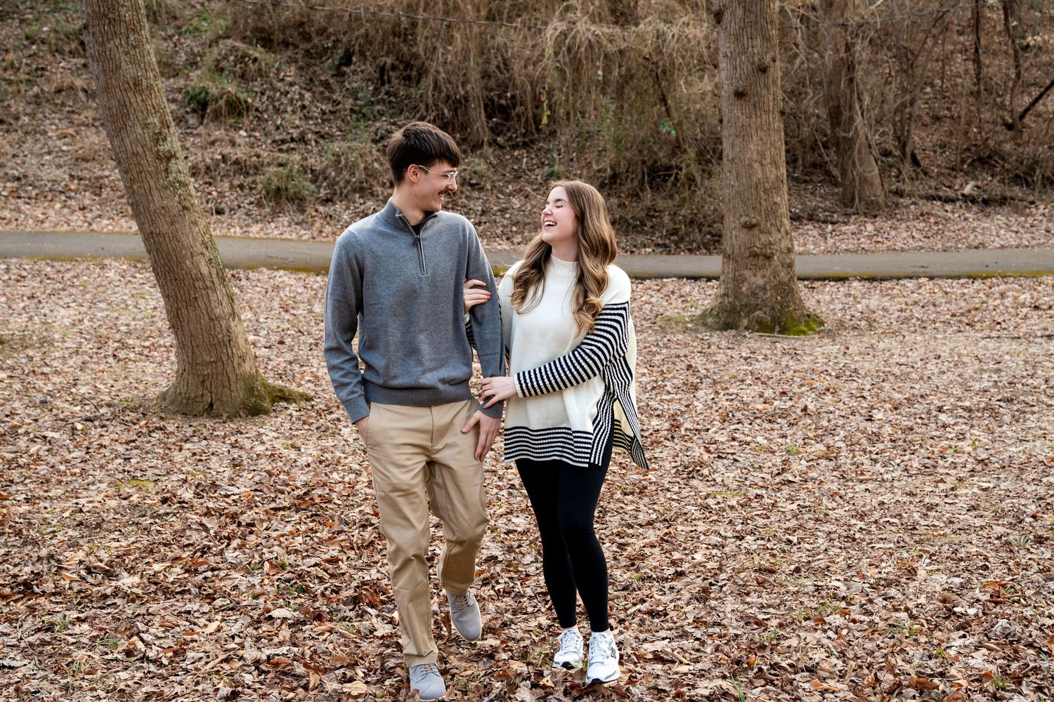 Wedding, couples, and lifestyle photography by Siler Productions, a Kentucky wedding photographer.