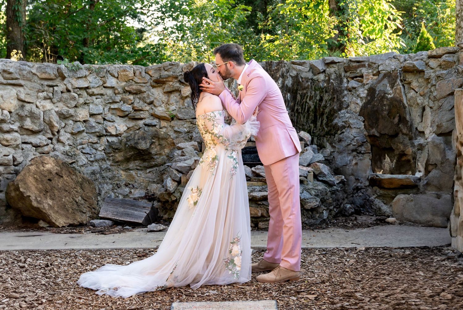 Wedding, couples, and lifestyle photography by Siler Productions, a Kentucky wedding photographer.