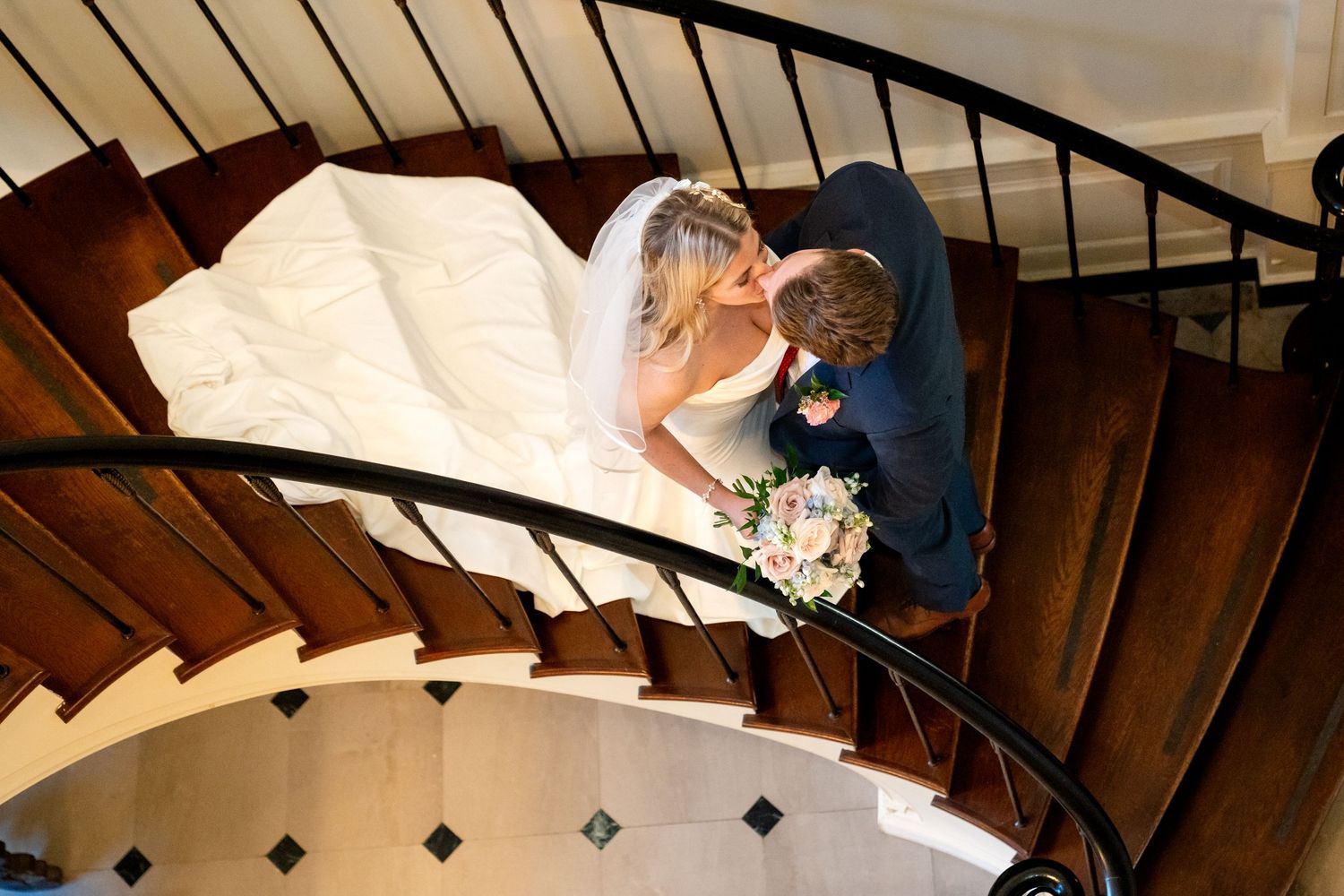 Wedding, couples, and lifestyle photography by Siler Productions, a Kentucky wedding photographer.