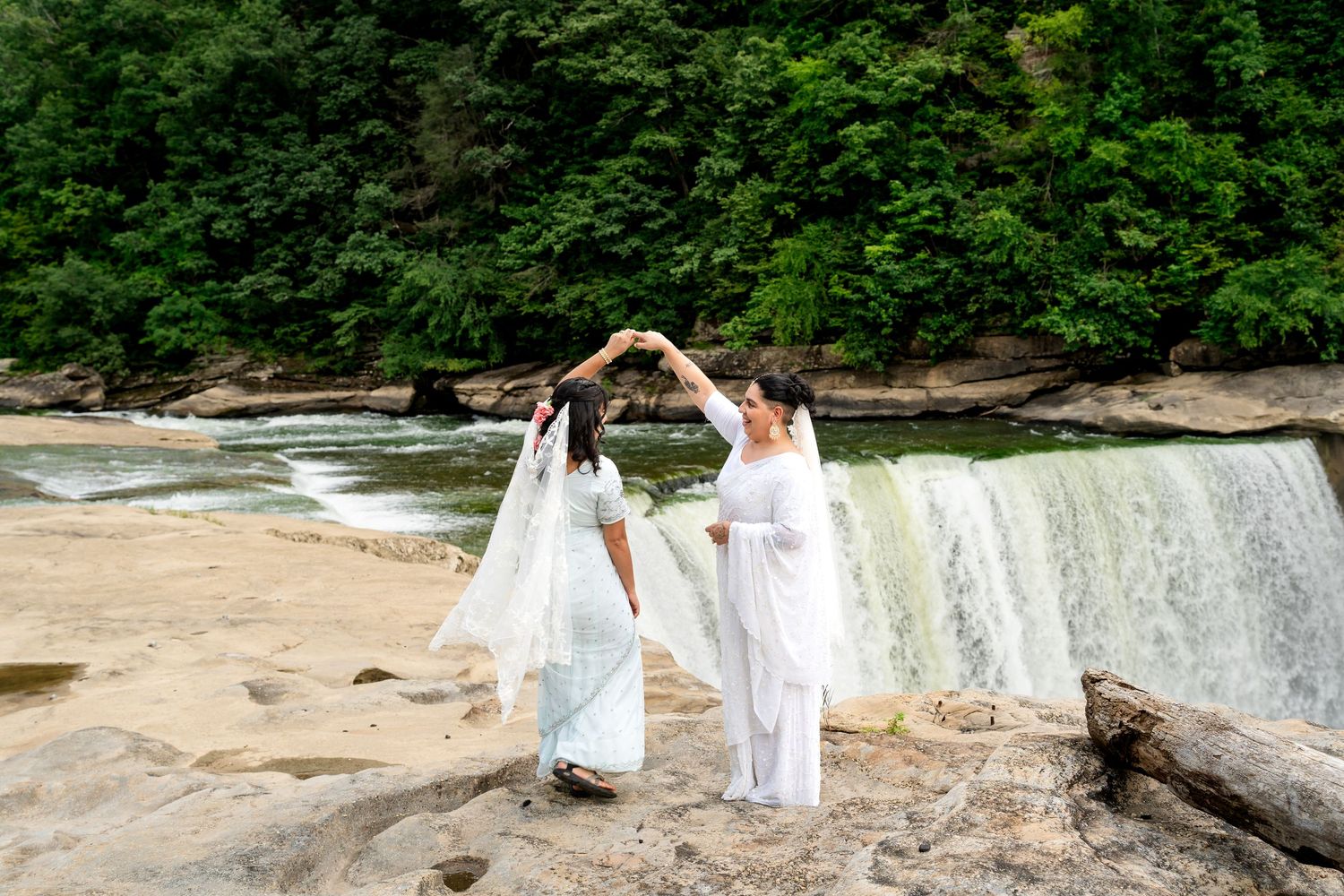 Wedding, couples, and lifestyle photography by Siler Productions, a Kentucky wedding photographer.