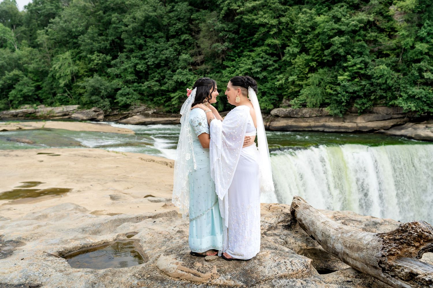 Wedding, couples, and lifestyle photography by Siler Productions, a Kentucky wedding photographer.
