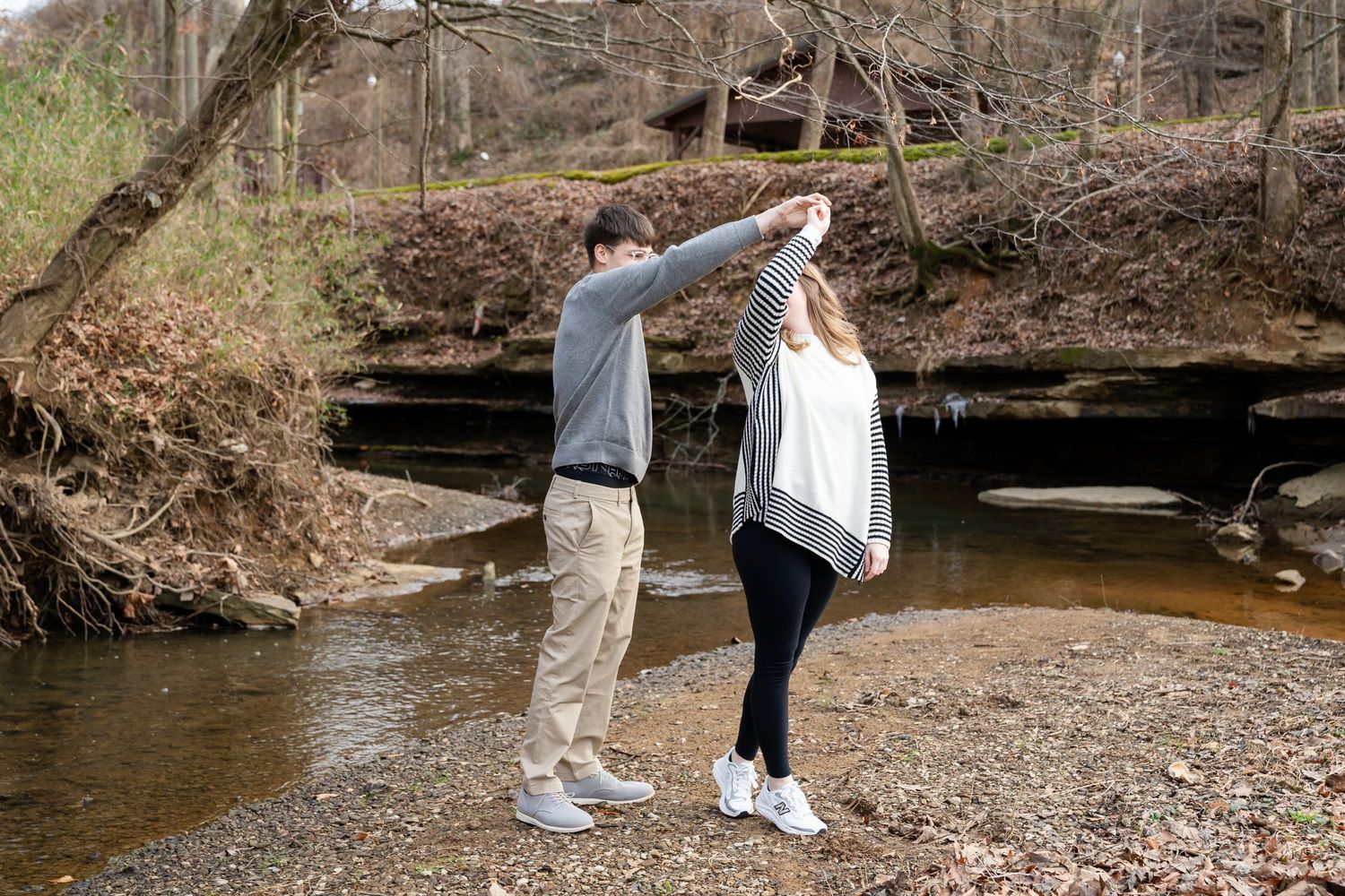 Wedding, couples, and lifestyle photography by Siler Productions, a Kentucky wedding photographer.