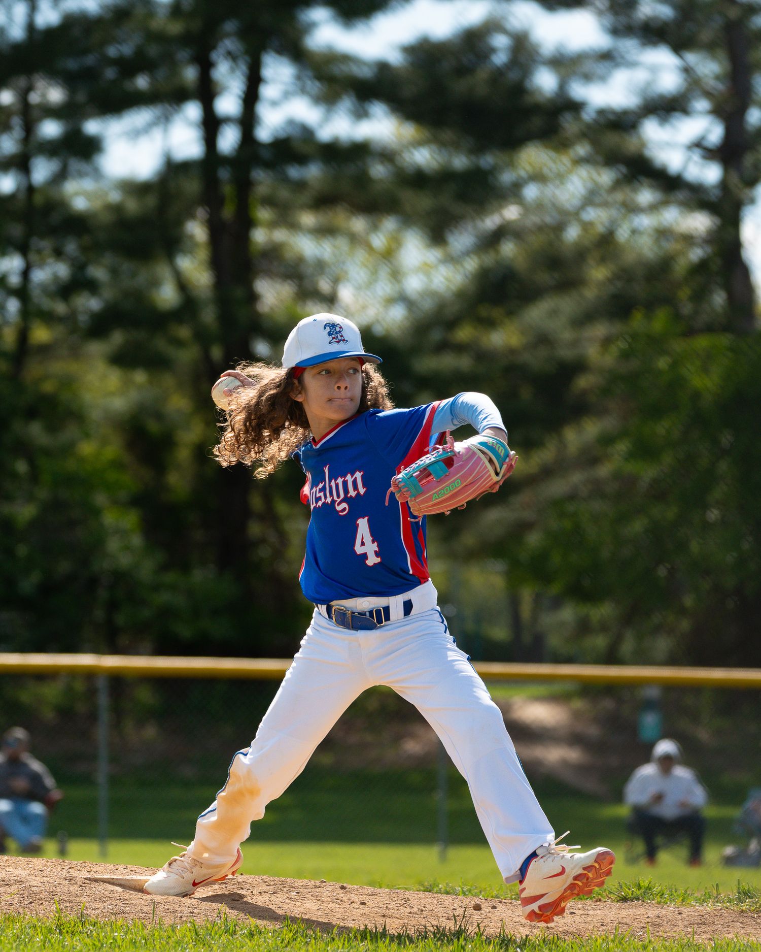 roslyn bluehawks baseball pitcher