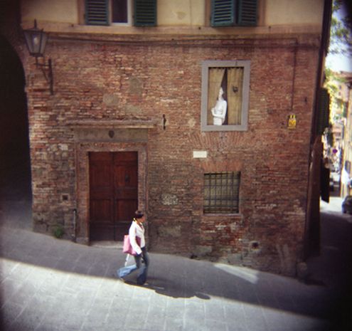 LOVE, HOLGA