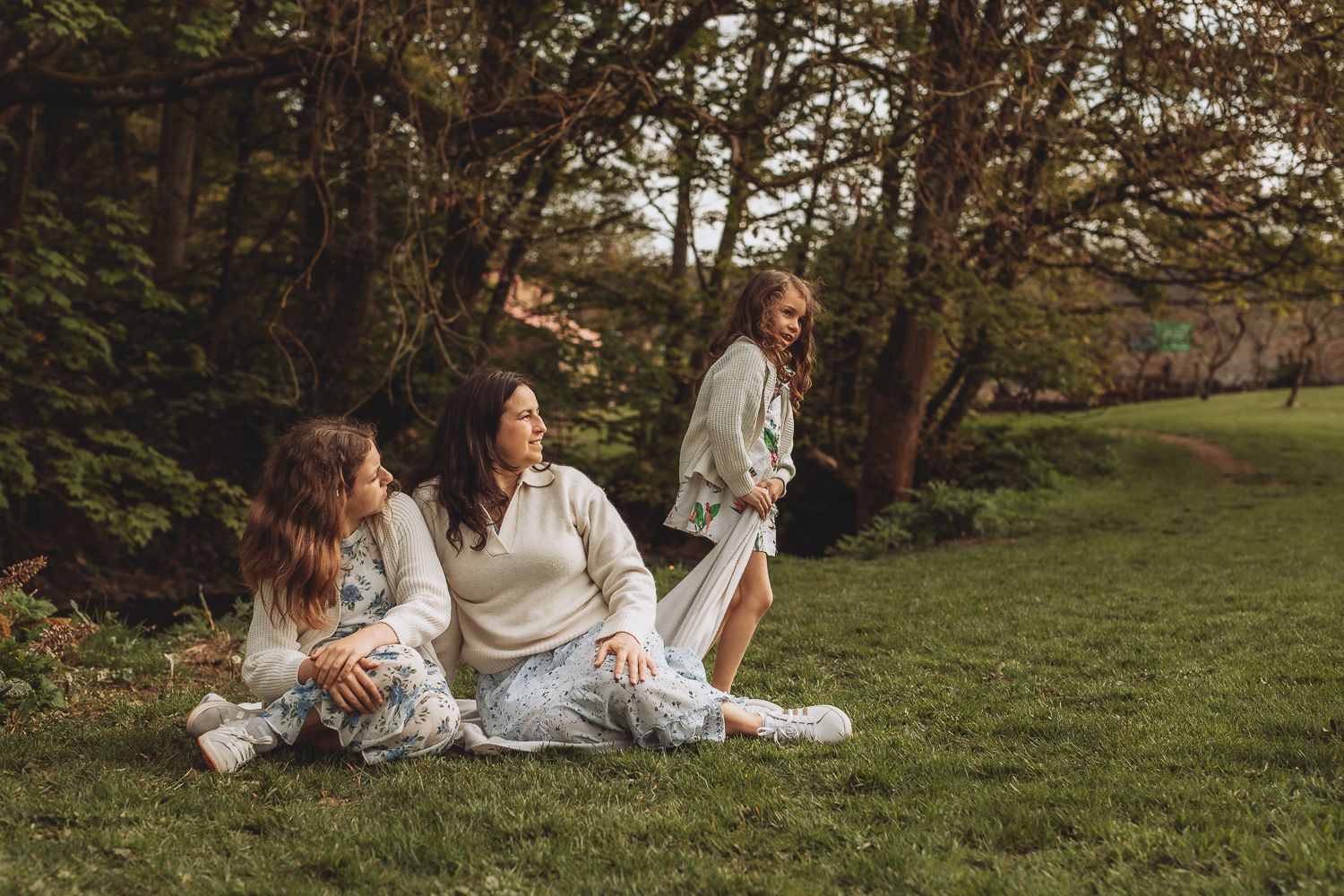 Lifestyle mother and daugther photography in Angus and Dundee,  natural family photography
