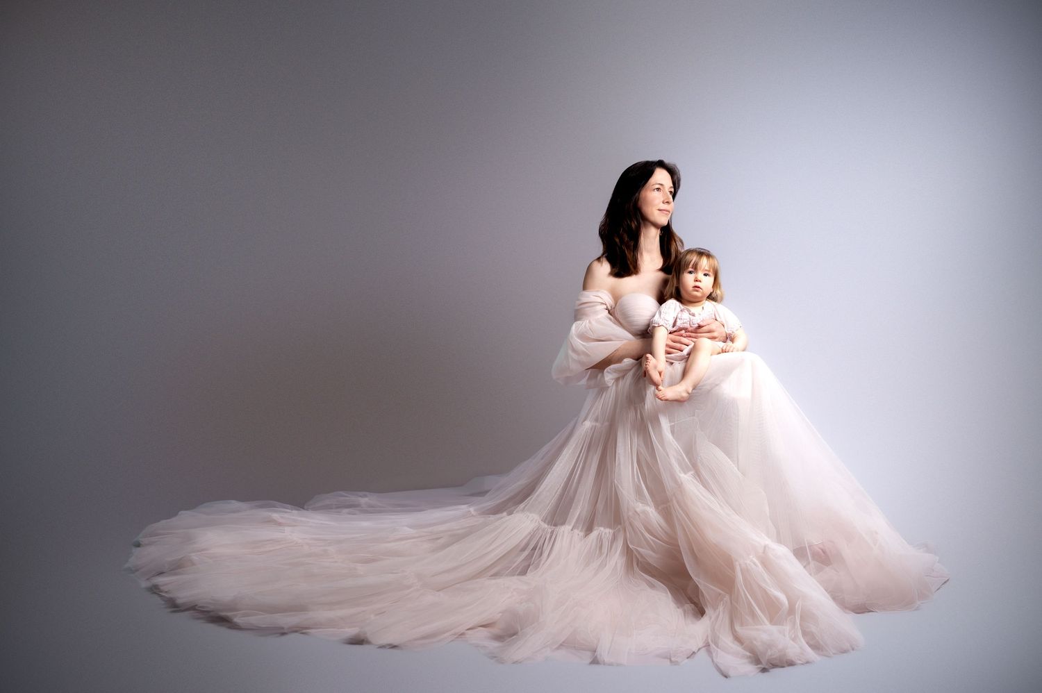 Fotografin mit Kind im Studio – emotionale Familienfotografie in Nürnberg