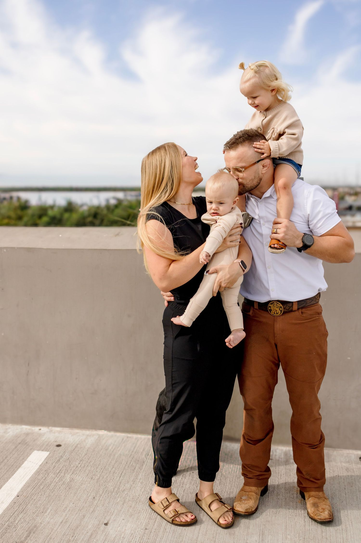 Natural, airy, vibrant family photo in gilbert arizona. Family photo in San Tan valley wearing neutral blacks and browns. Two kids family