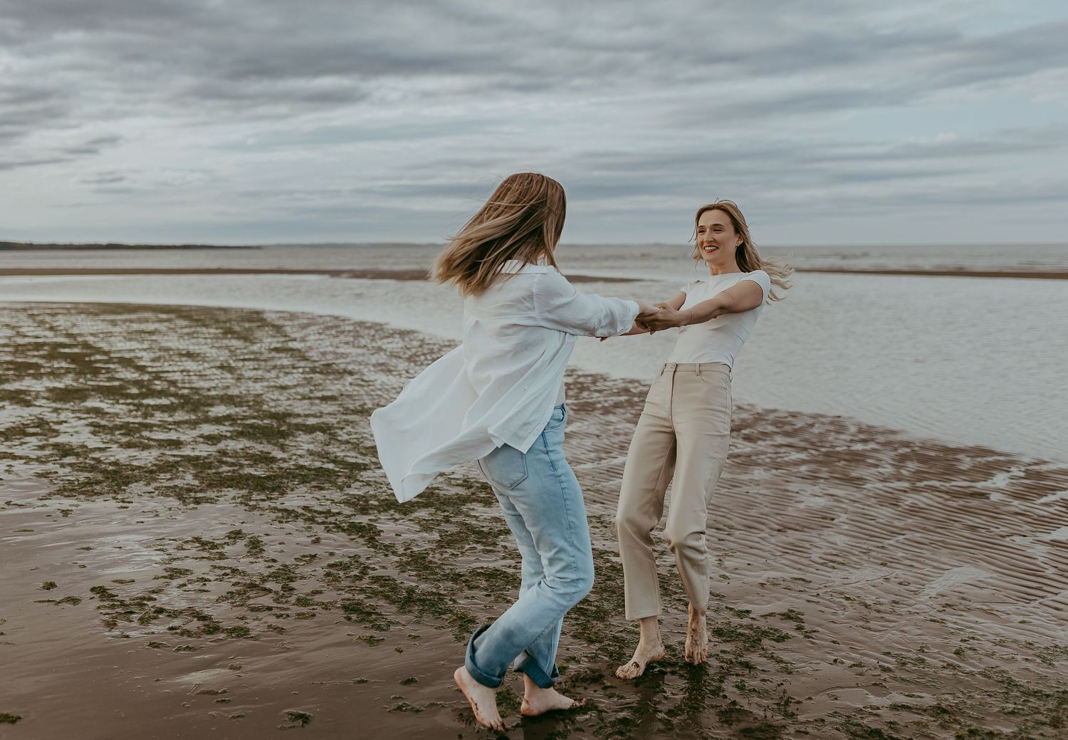 beach couples photoshoot