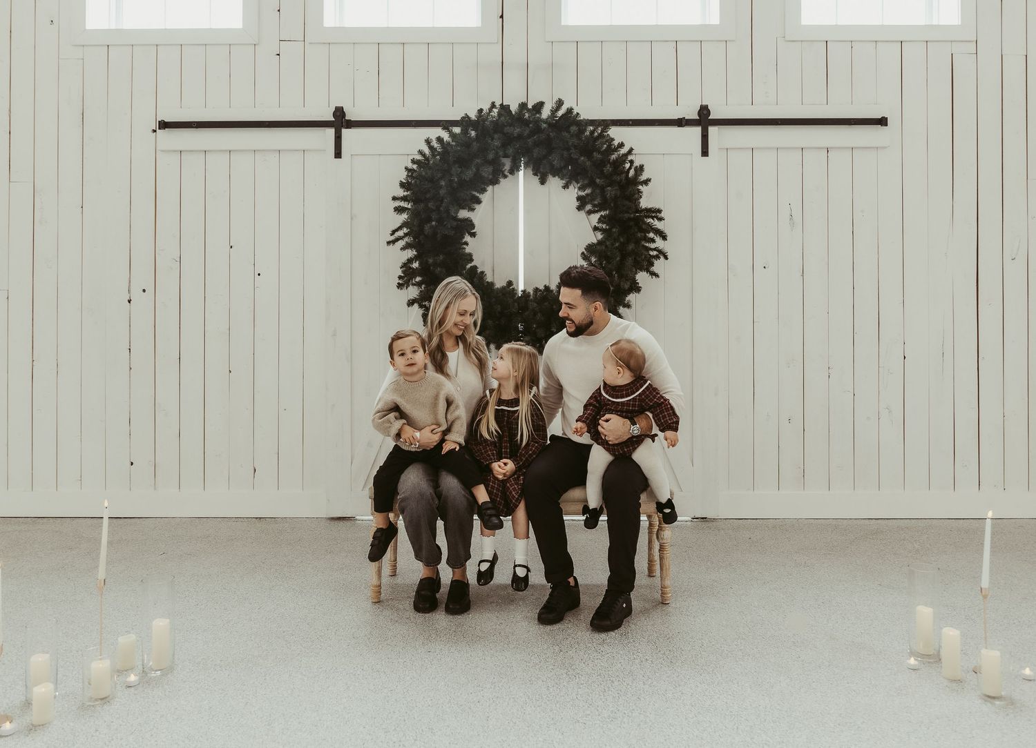 Moncton New Brunswick Maternity & Newborn photography christmas family photoshoot with large wreath