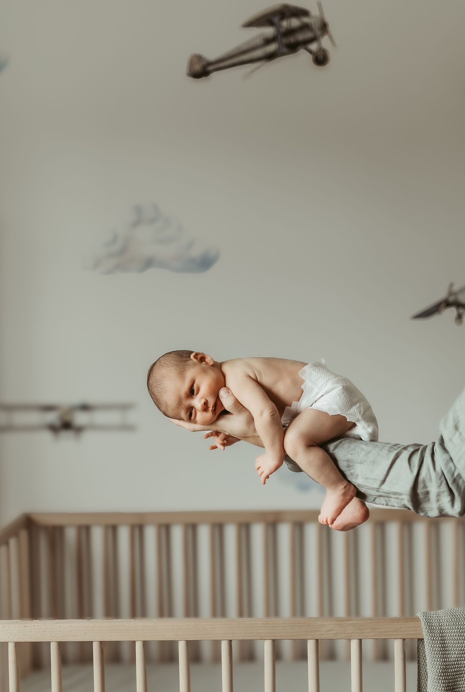Newborn photoshoot warm tones