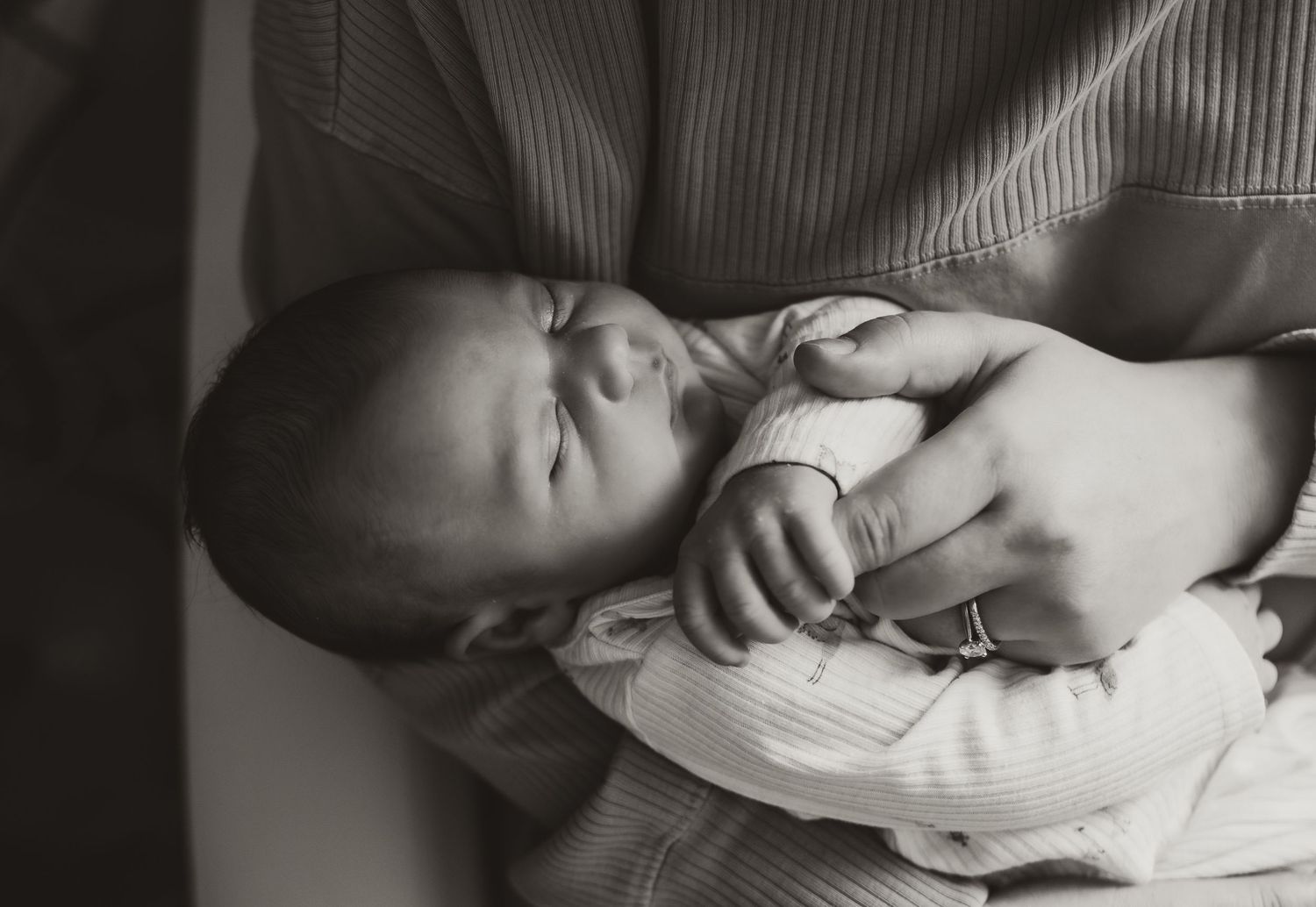 newborn baby in home shoot moncton nb