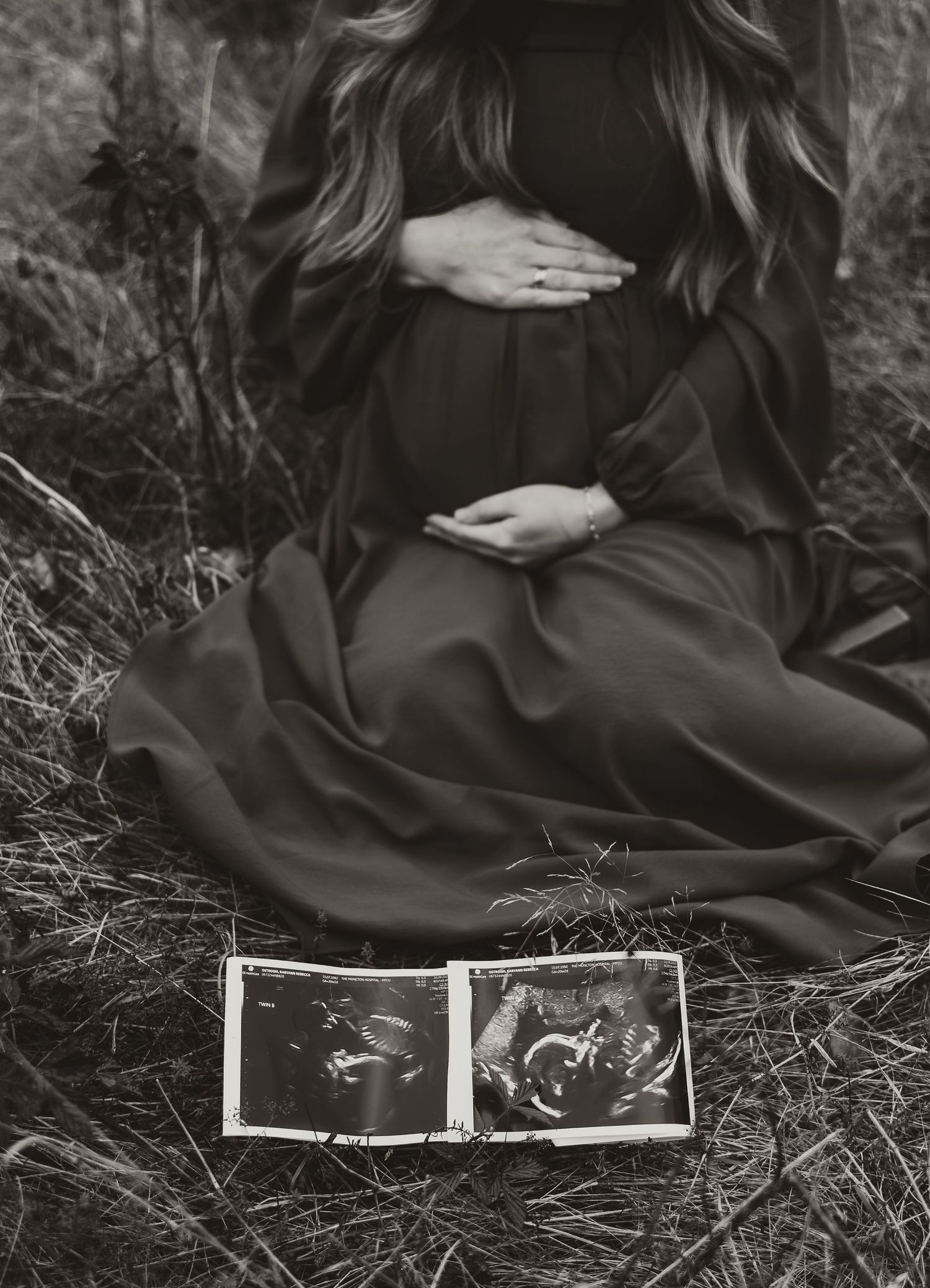 Moncton New Brunswick Maternity & Newborn photography ultrasound photos twins