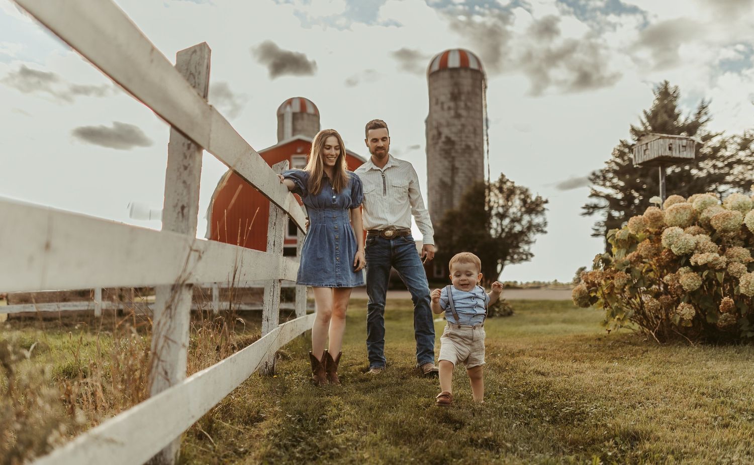 Country farm family photoshoot