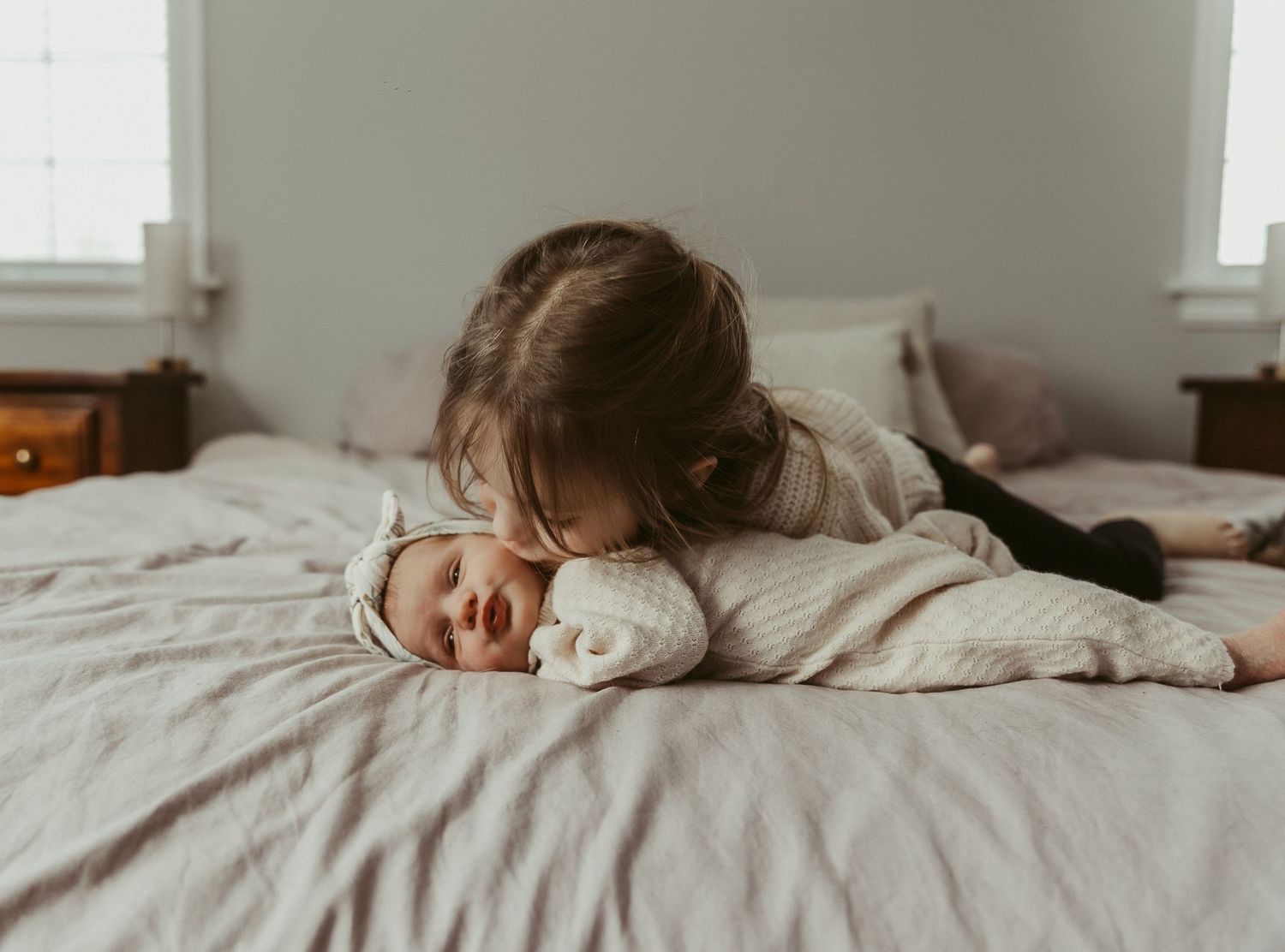 Moncton New Brunswick Maternity & Newborn photography newborn photoshoot in home in bed