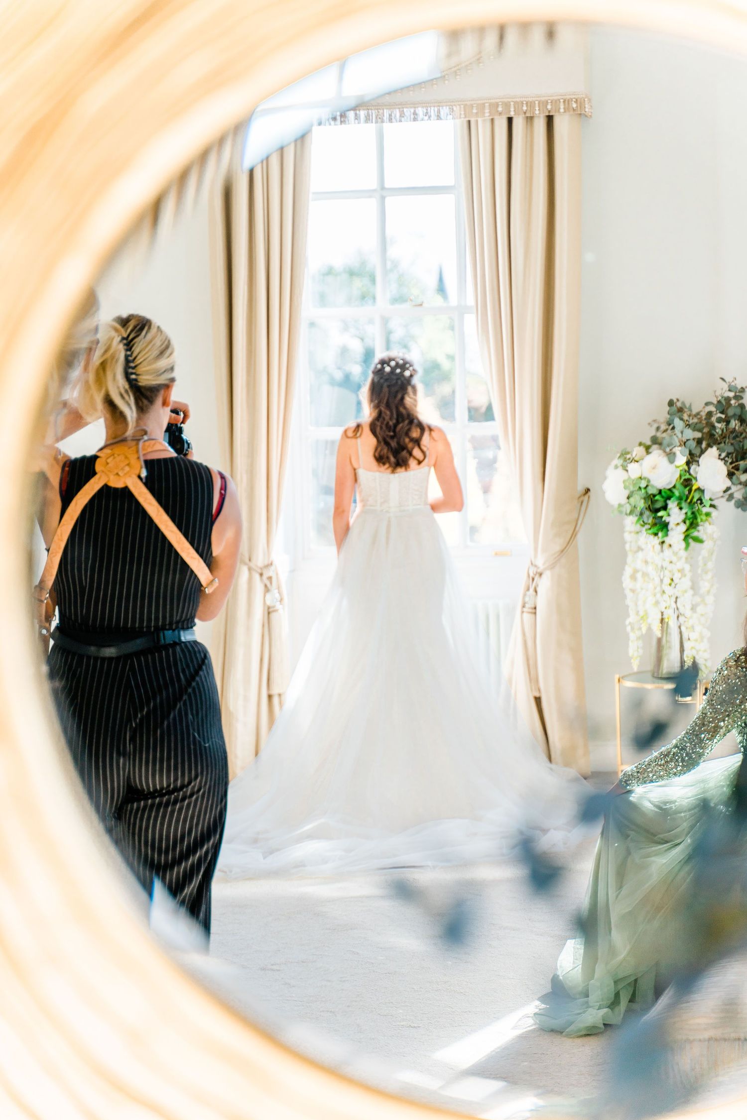 Nottingham and East Midlands wedding photographer capturing moments in a relaxed, timeless documentary style with a light and airy aesthetic