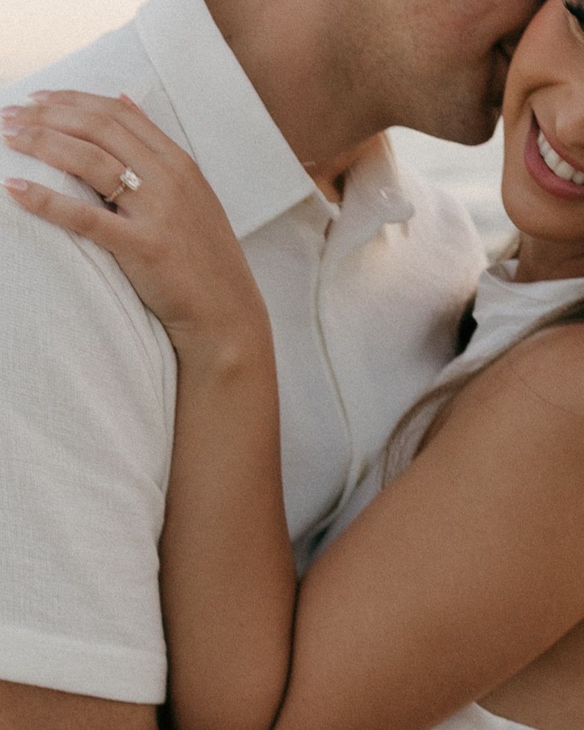 candid and romantic wedding photography