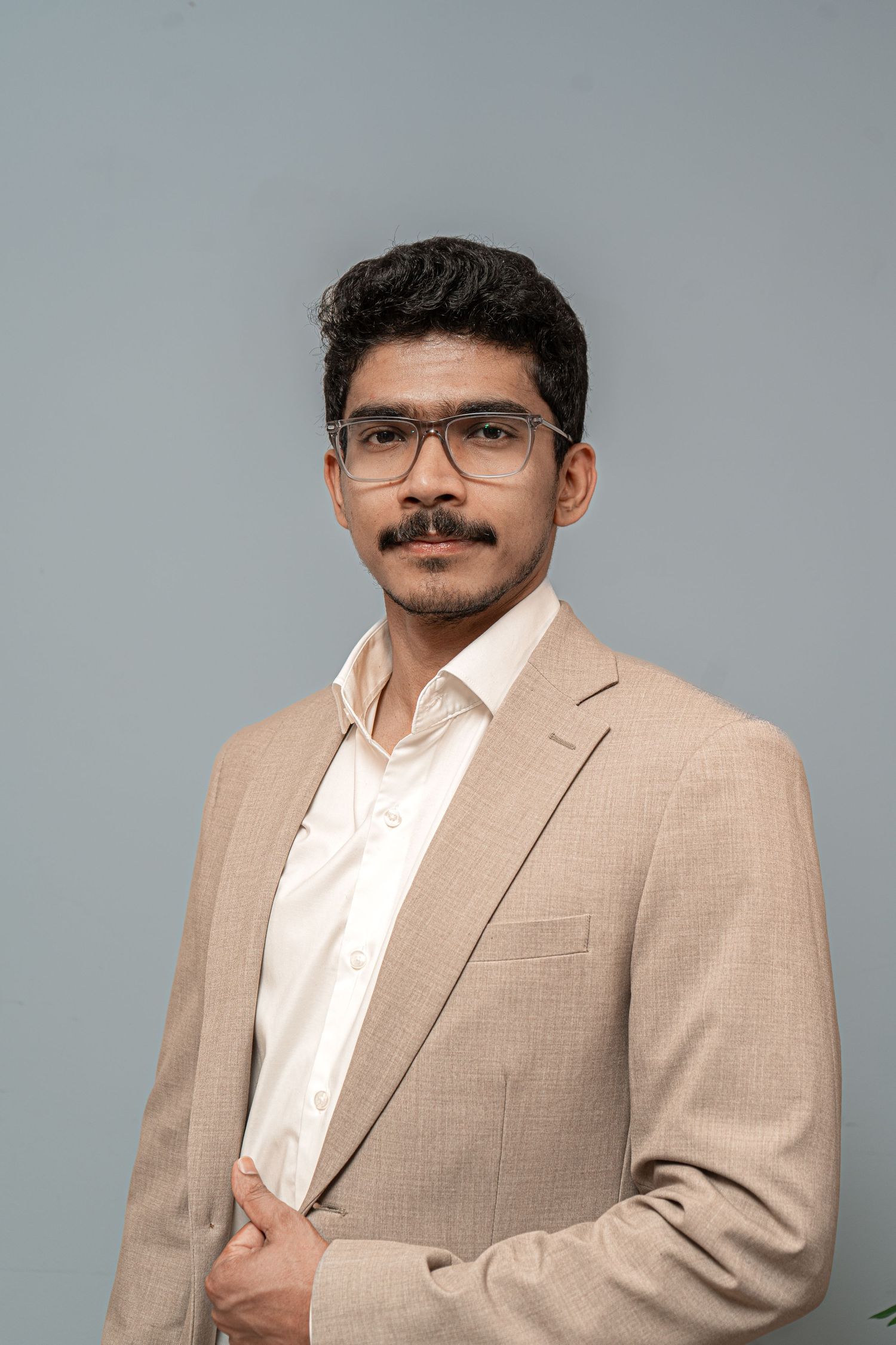 professional studio headshots, Portraits