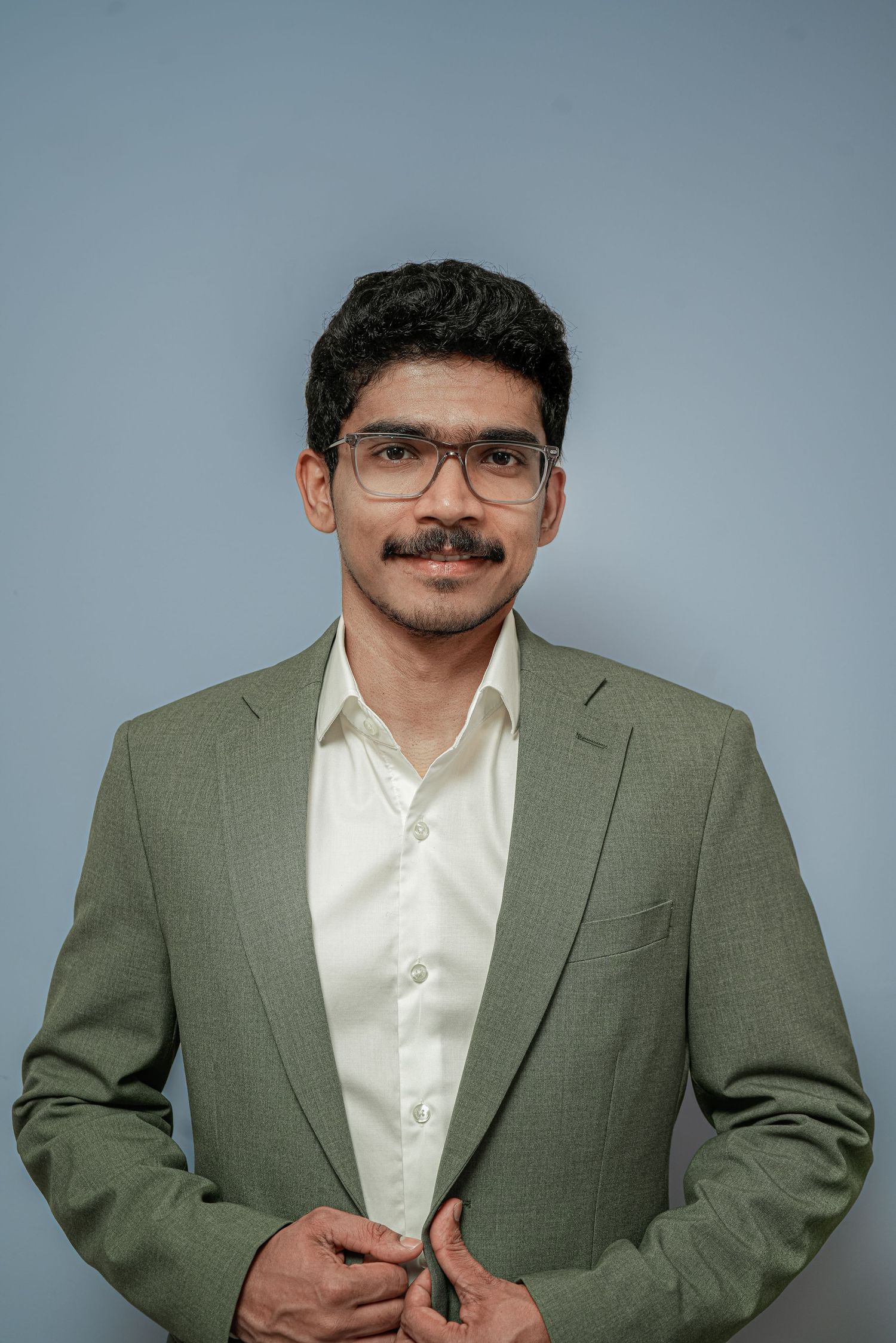 professional studio headshots, Portraits