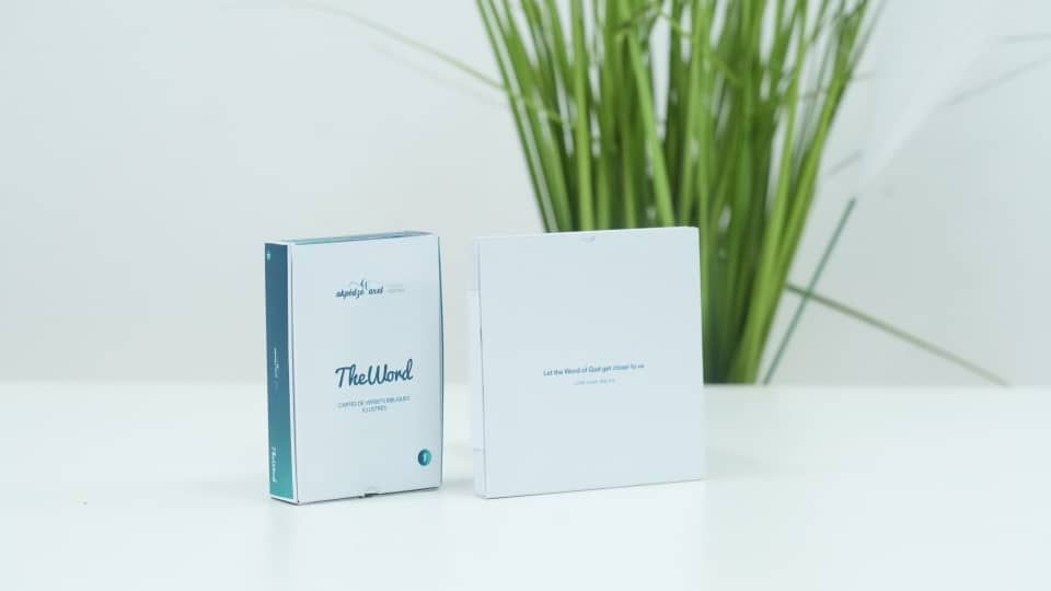 Two minimalist card decks in blue and white displayed. Verset biblique illustré - illustrated biblical verse - akpedzeaxel