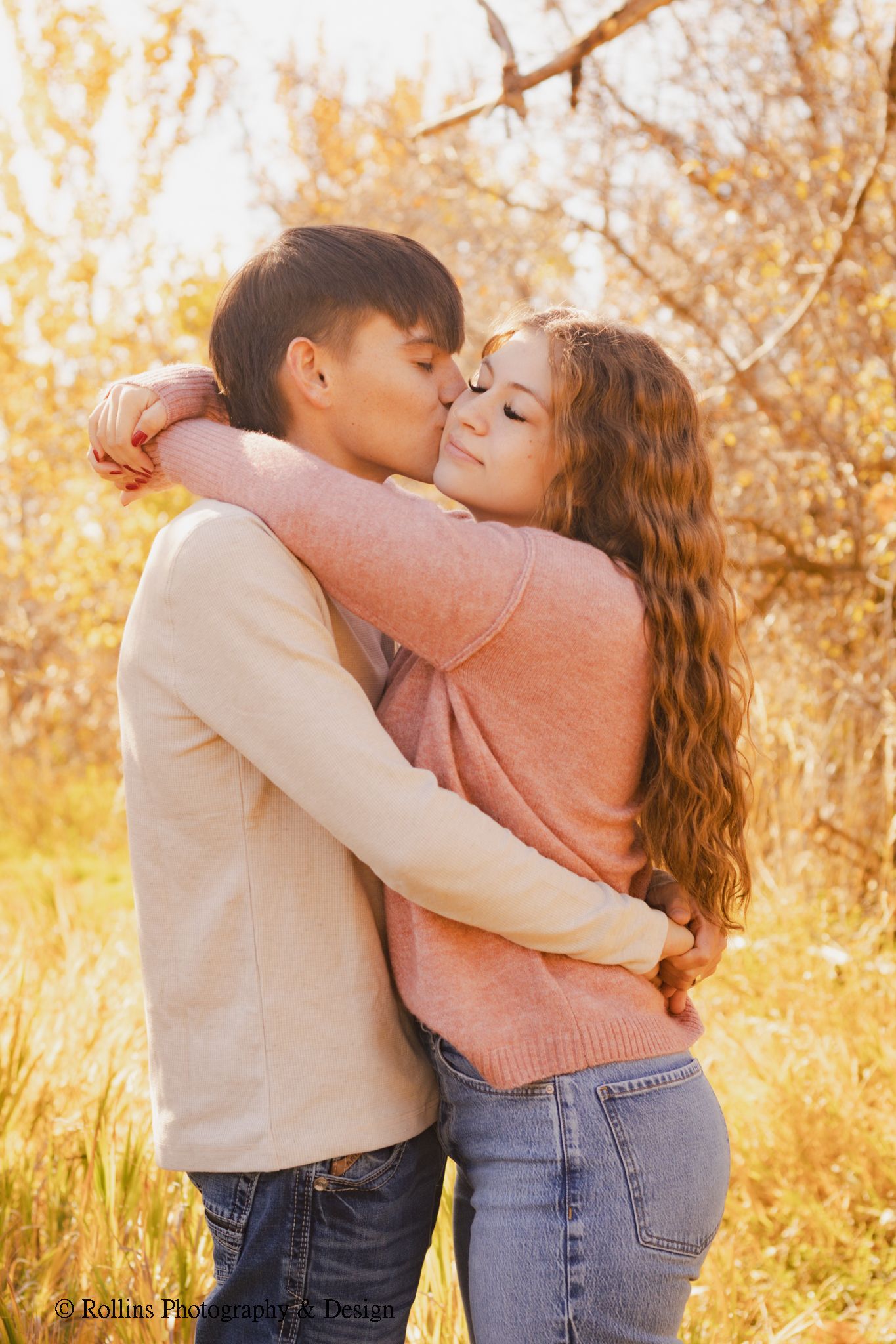 A sweet couple enjoying the fall colors