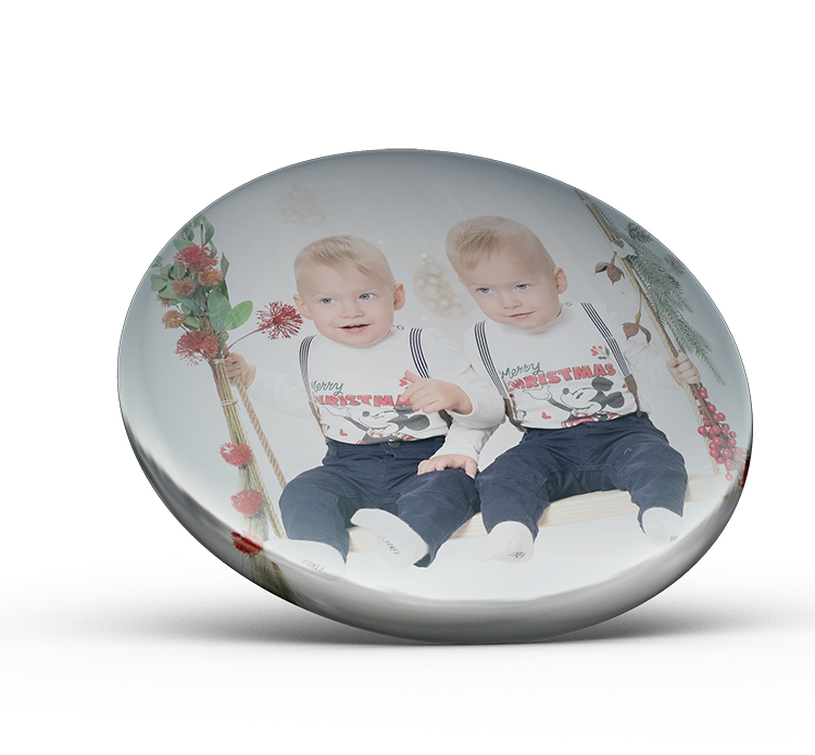 Personaliziran foto magnet z otroško fotografijo – unikatno darilo studia Foto Colarič v Krškem.