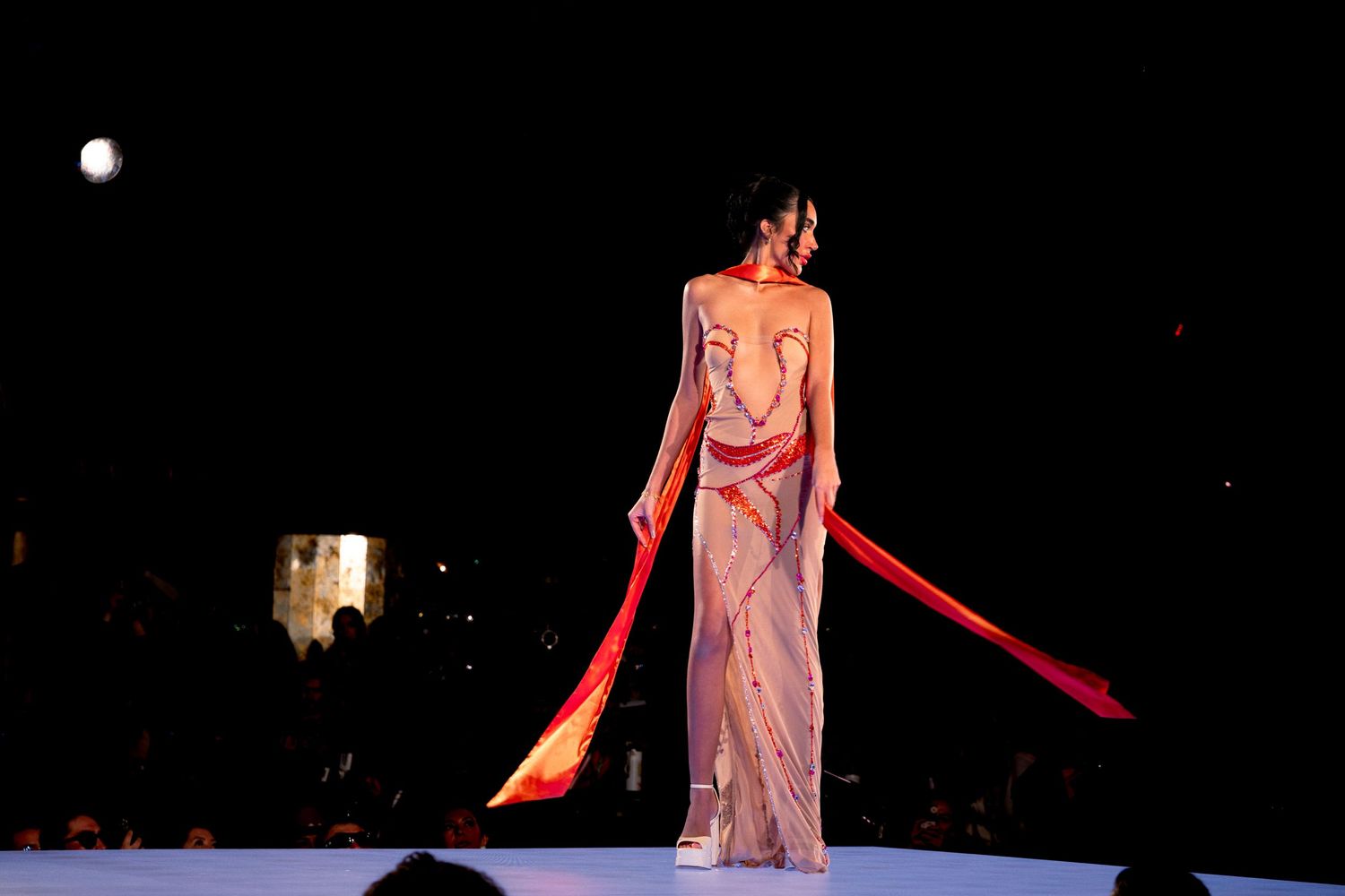 Ribbons that twirl. Runway photography at Runway7 2025 NYFW.   © Jack Curtis Photography.