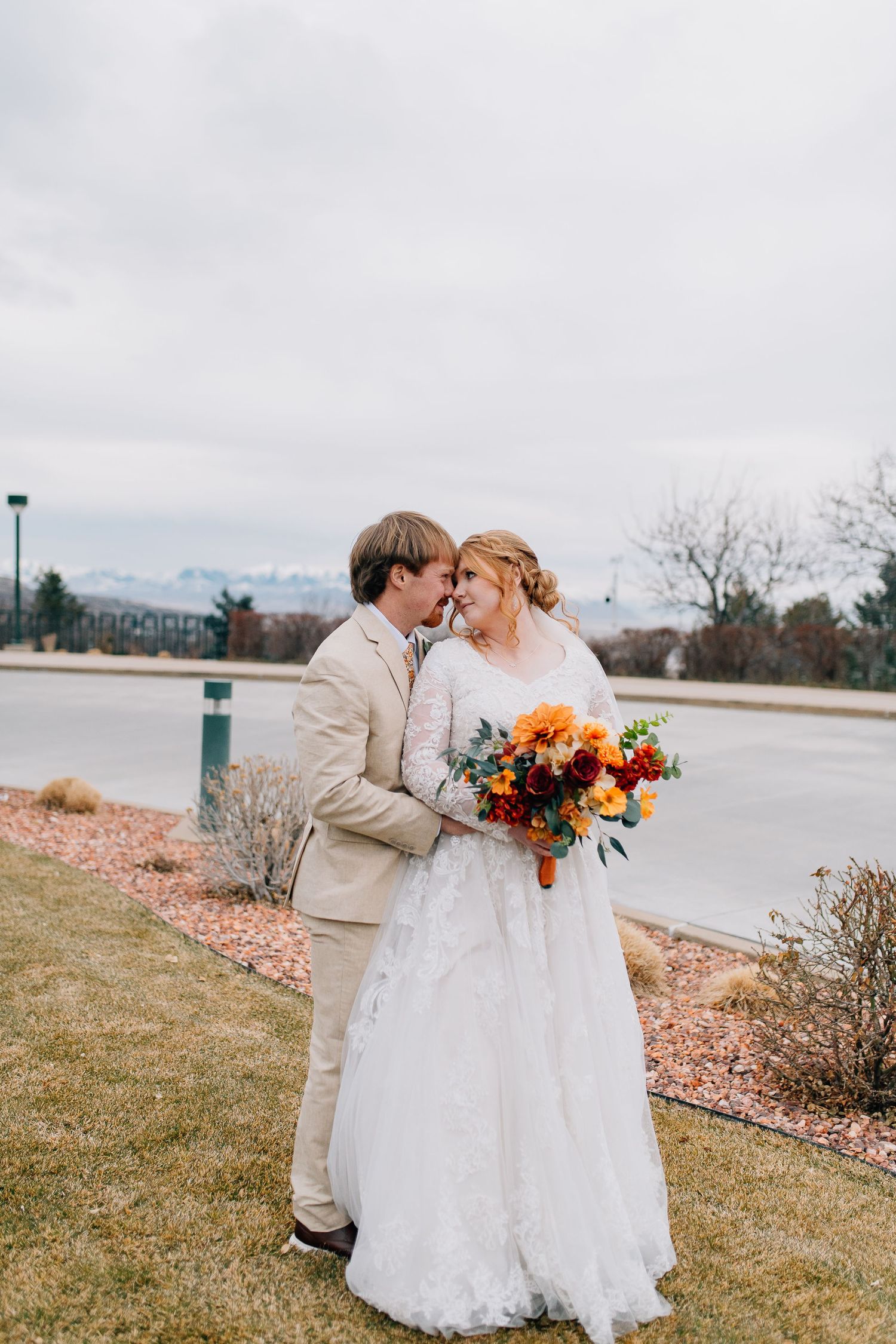 Bountiful Temple Wedding Photographer | Wedding Session