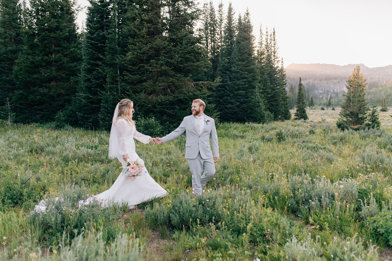 Southeast Idaho Wedding Photographer.        Logan Utah Wedding Photographer
