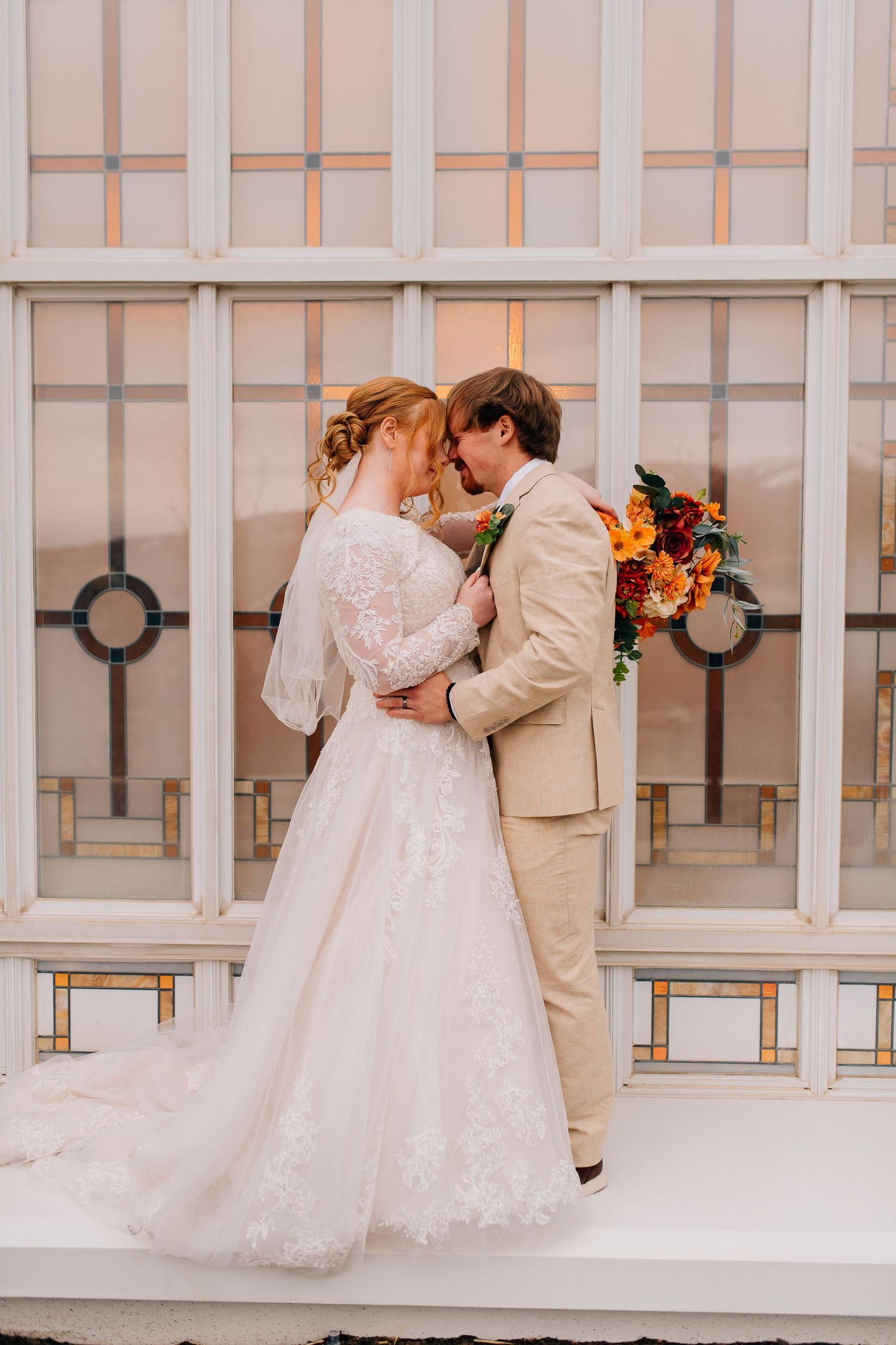 Bountiful Temple Wedding Photographer | Wedding Session
