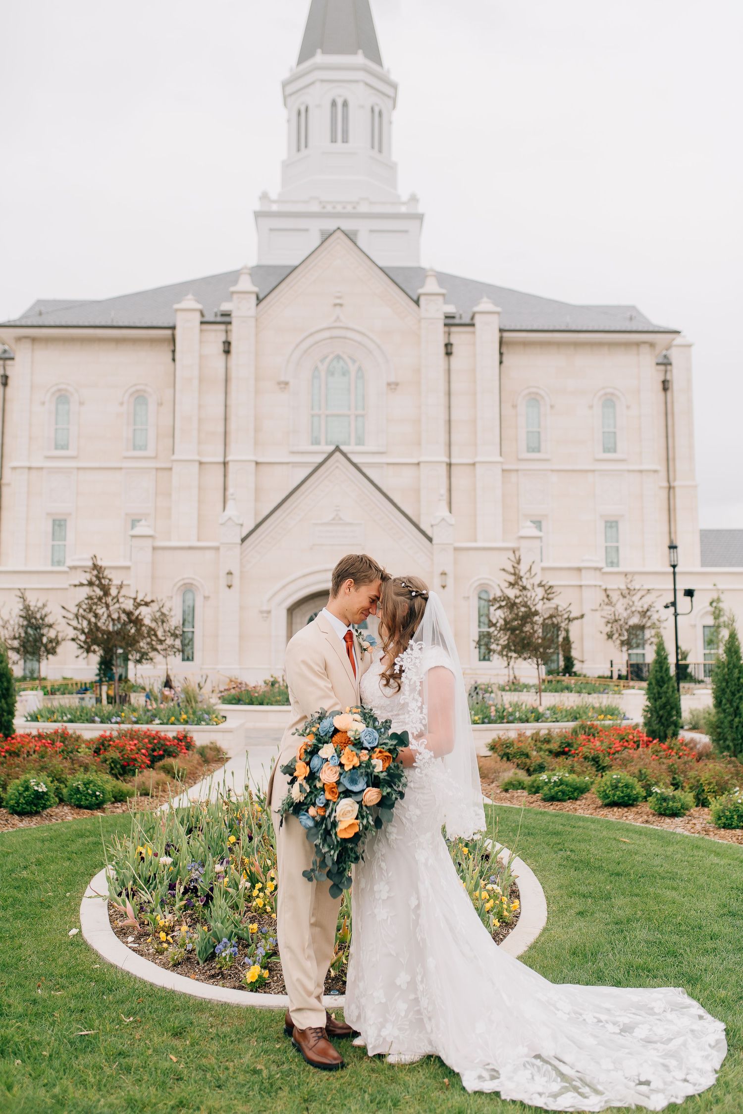 Taylorsville Utah Wedding Photographer | Wedding Session