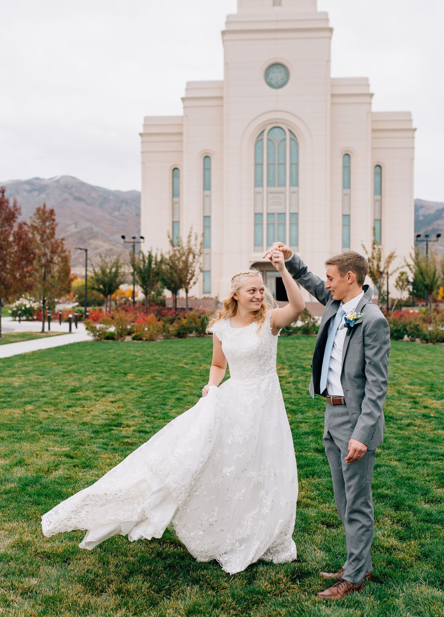 Southeast Idaho Wedding Photographer.       Layton Utah Wedding Photographer