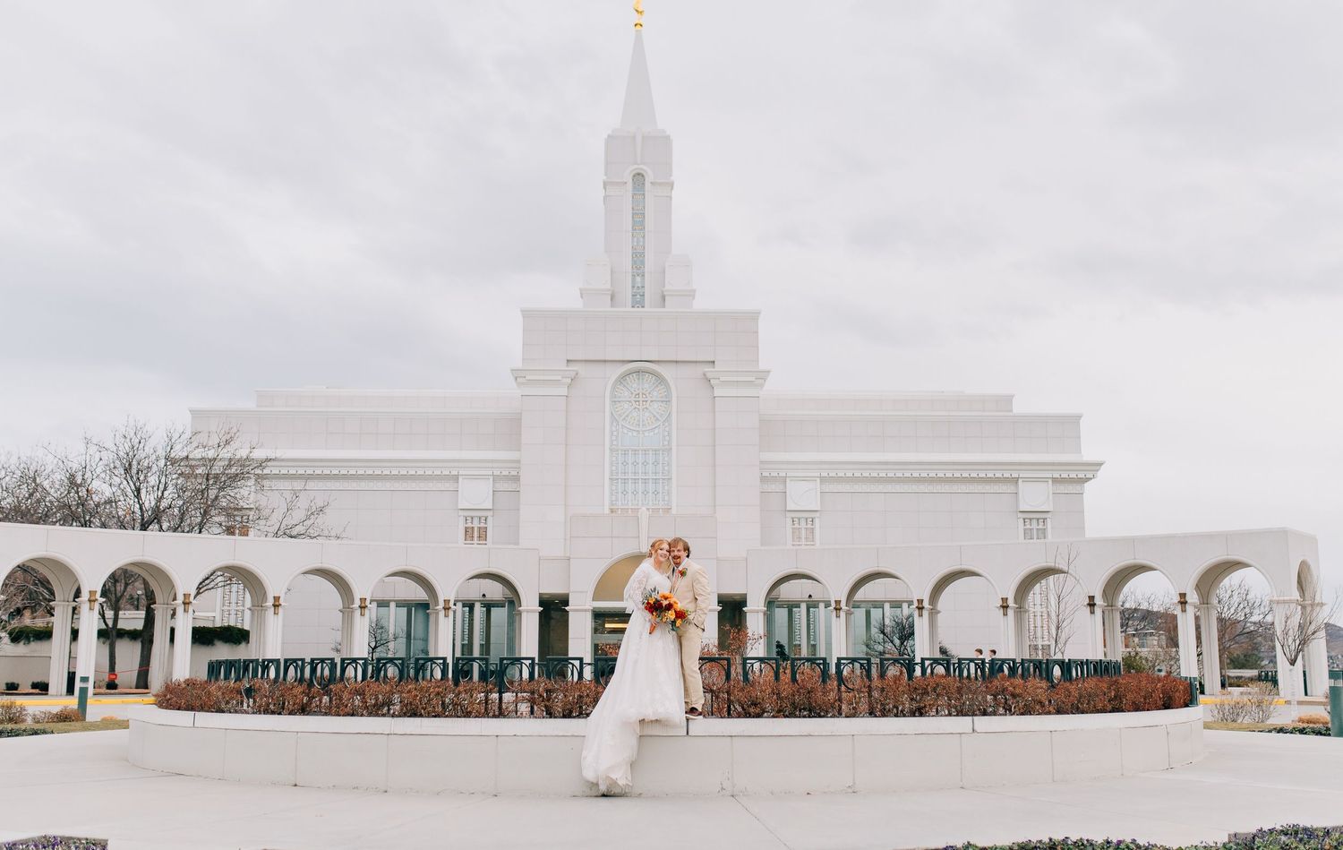 Bountiful Temple Wedding Photographer | Wedding Session