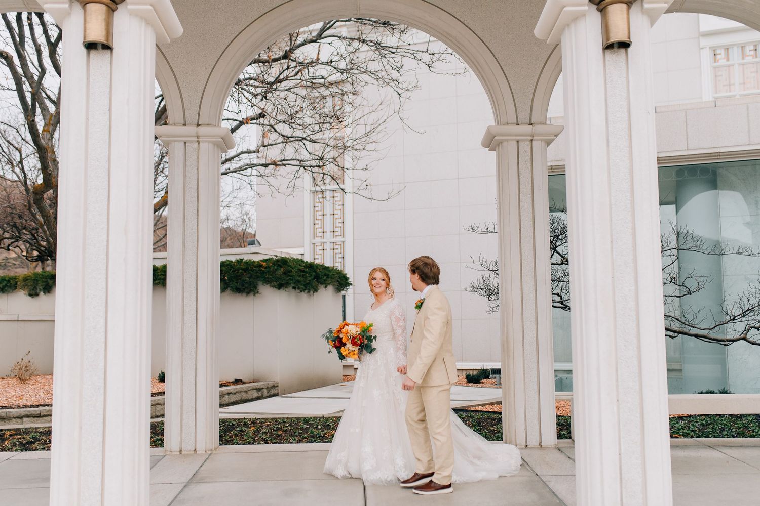 Bountiful Temple Wedding Photographer | Wedding Session