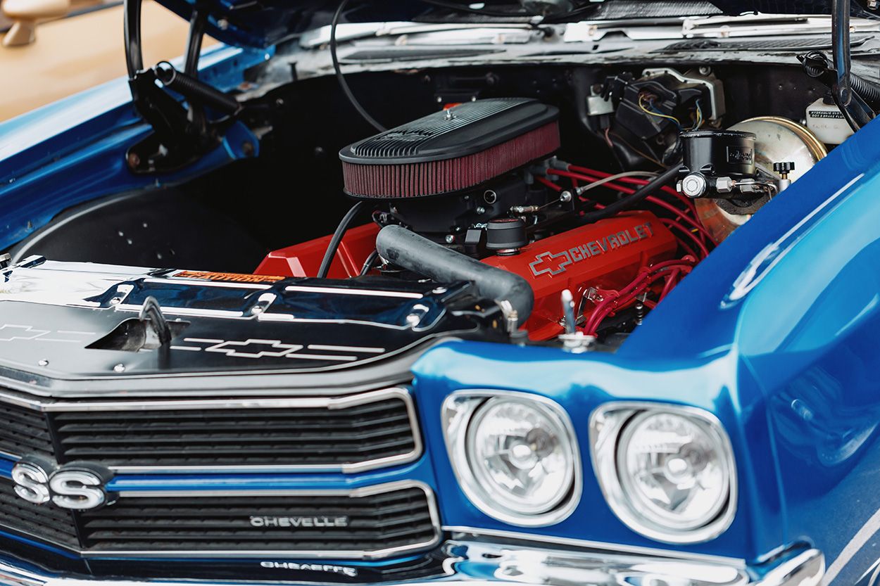 CHEVEROLET ENGINE BAY IN BLUE CAR