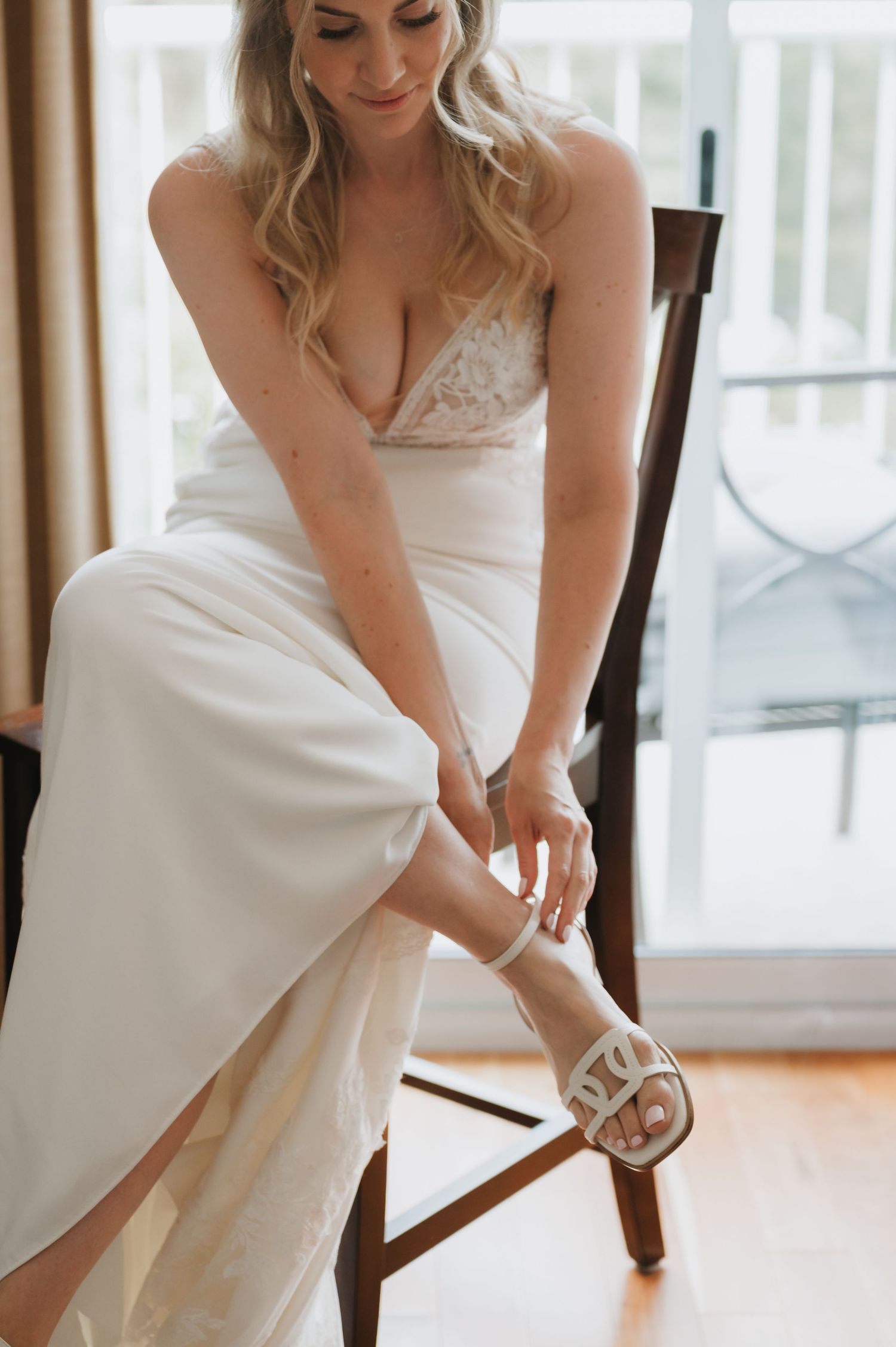 Wedding lifestyle photographer, lower mainland
